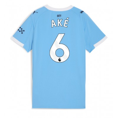 Fotballdrakt Dame Manchester City Nathan Ake #6 Hjemmedrakt 2025-26 Kortermet Fotballdrakt Dame Manchester City Nathan Ake #6 Hjemmedrakt 2025-26 Kortermet